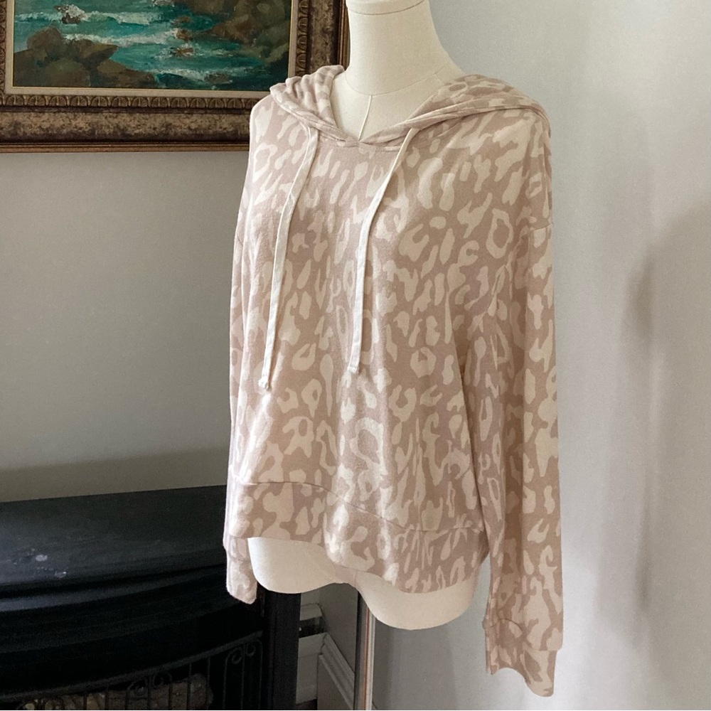 Ruby & Jenna Animal Print Hoodie Beige Tan Women